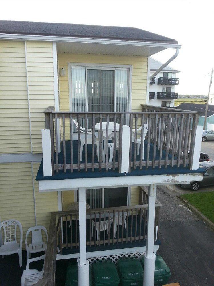 Breakers By The Sea Motel Hampton Exterior photo
