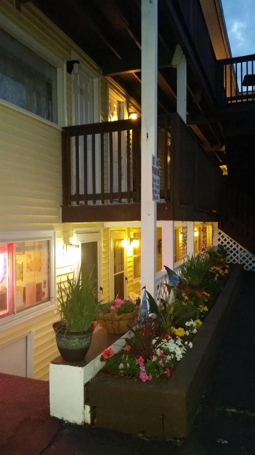 Breakers By The Sea Motel Hampton Exterior photo